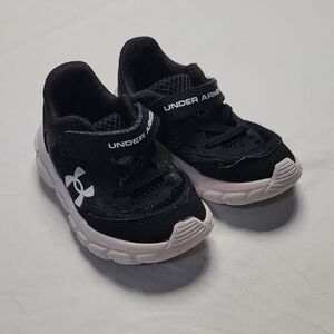 Under Armour Kids Black and White Sneakers